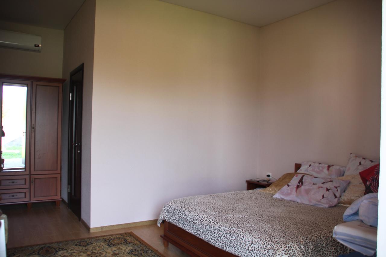 Амрапха Gudauta Exterior foto